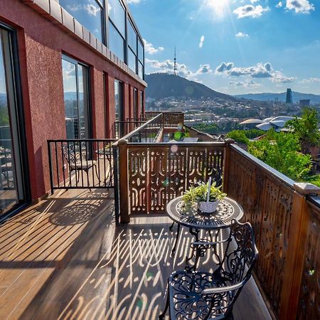 Iris Hotel Tbilisi Exterior foto